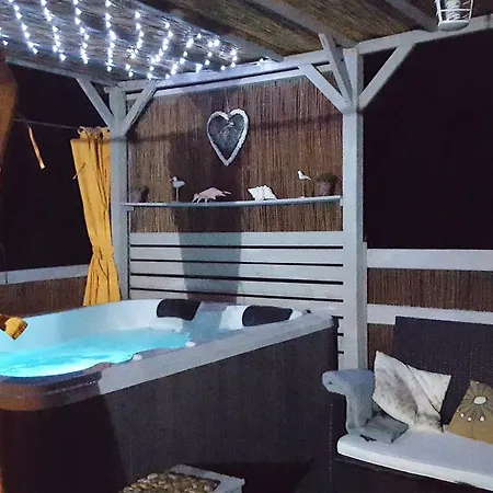 بيت للعطل Nuit En Bulle *
